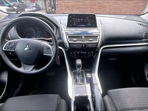 Used 2018 Mitsubishi Eclipse Cross LE AWD/4WD image 14