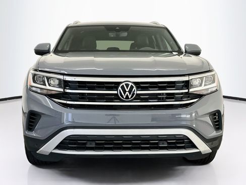 Used 2023 Volkswagen Atlas Cross Sport SEL AWD/4WD image 2