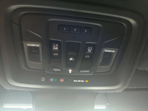 Used 2023 GMC Sierra 1500 Denali Ultimate AWD/4WD image 19