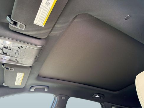 Used 2019 Cadillac XT5 Premium Luxury FWD image 22