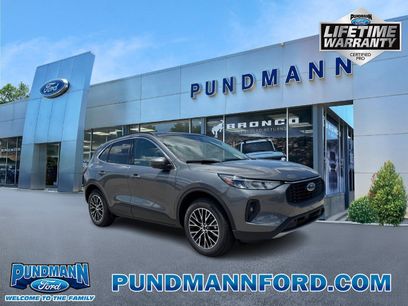 New 2025 Ford Escape SE w/ Class II Trailer Tow Package