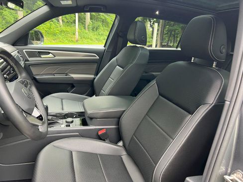 Used 2023 Volkswagen Atlas Cross Sport SEL AWD/4WD image 5