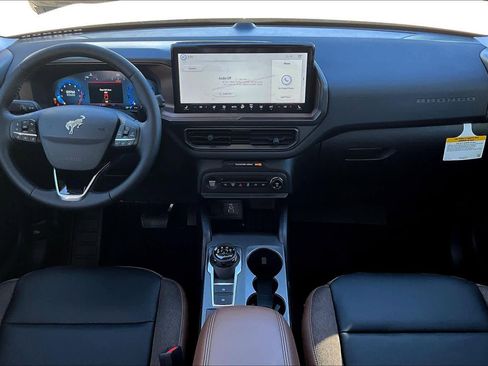 New 2025 Ford Bronco Sport Outer Banks image 5