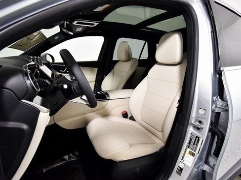 New 2026 Mercedes-Benz GLC 300 4MATIC image 4