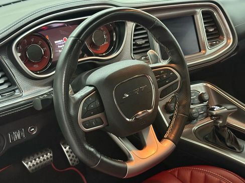 Used 2022 Dodge Challenger SRT Hellcat w/ Plus Package image 19