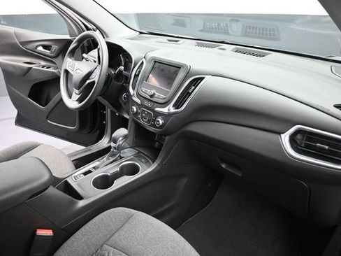 Used 2023 Chevrolet Equinox LT FWD image 24
