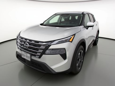 Used 2025 Nissan Rogue SV FWD image 3