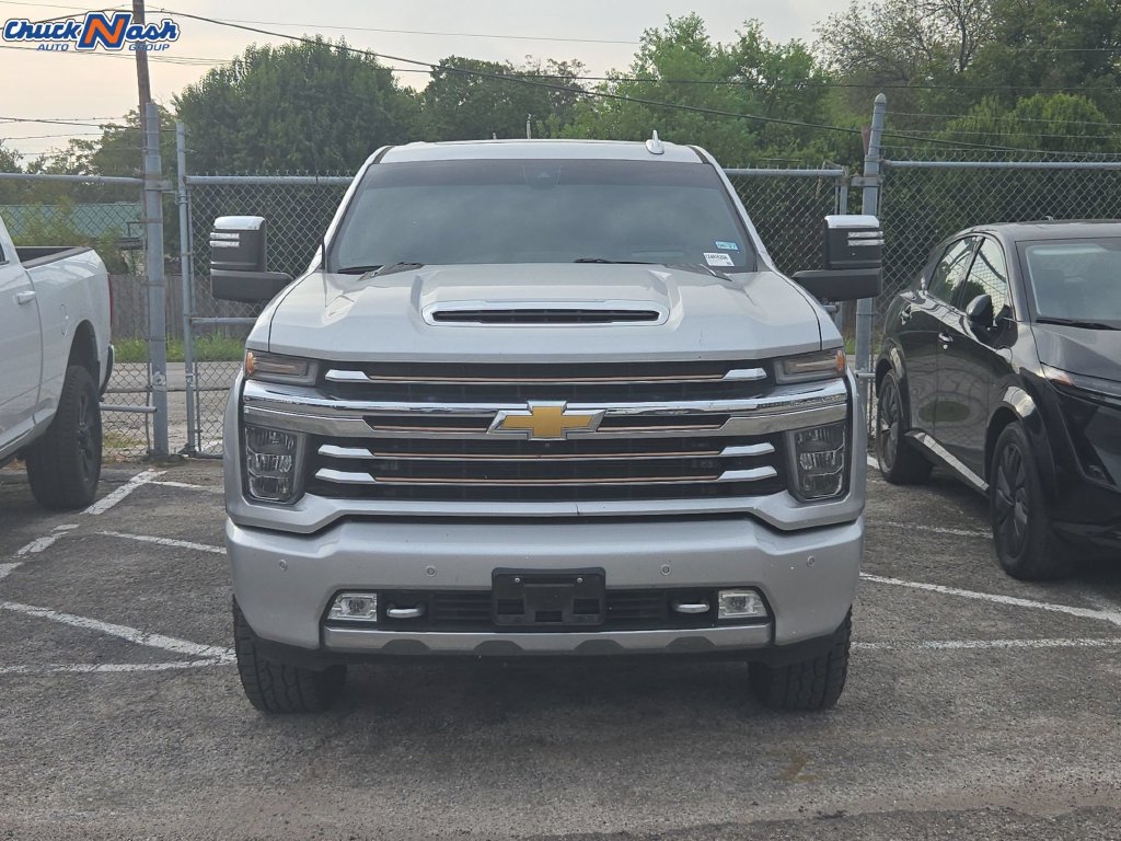 Used 2022 Chevrolet Silverado 2500 High Country w/ Z71 Off-Road Package AWD/4WD image 2