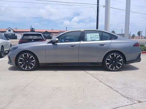 New 2026 BMW 540i xDrive w/ Executive Package image 6