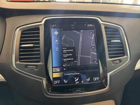 Used 2017 Volvo XC90 T6 Momentum w/ Vision Package image 39