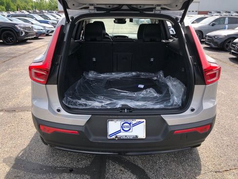 New 2025 Volvo XC40 B5 Ultra w/ Protection Package Premier image 35