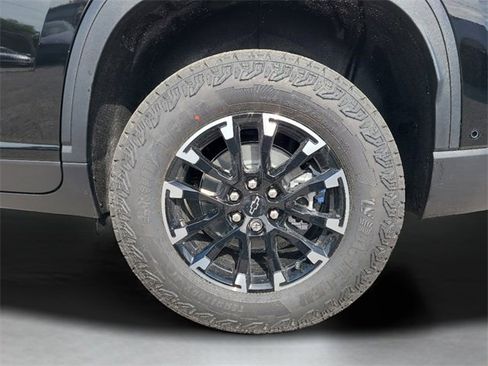 New 2026 Chevrolet Traverse Z71 w/ Enhanced Driving Package image 12