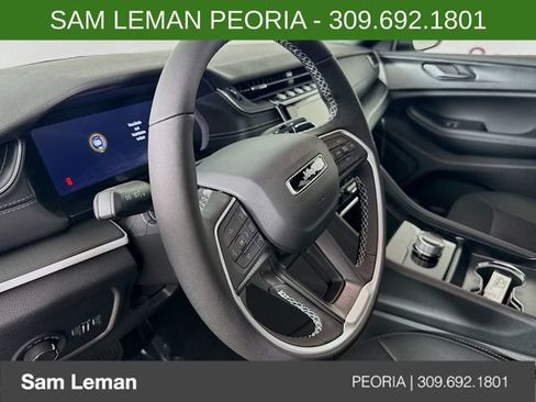 New 2026 Jeep Grand Cherokee L 4WD image 11