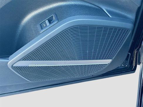 Used 2022 Audi Q5 2.0T Prestige w/ Prestige Package image 20