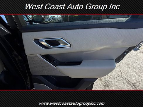 Used 2018 Land Rover Range Rover Velar R-Dynamic SE AWD/4WD image 17
