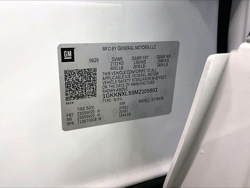 Used 2021 GMC Acadia Denali w/ Denali Ultimate Package image 32