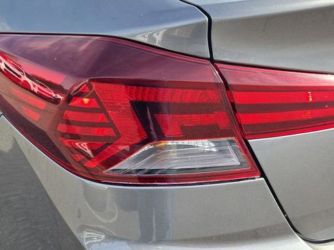 Used 2020 Hyundai Elantra SEL w/ Cargo Package (C1) image 12