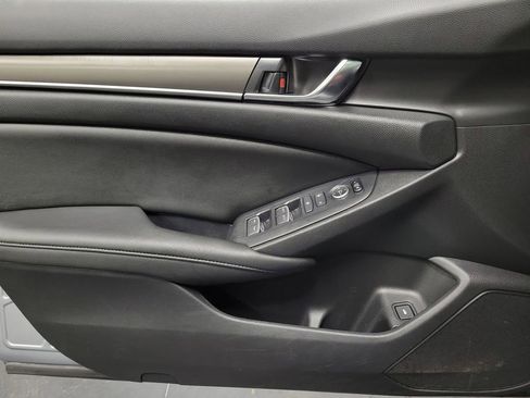 Used 2020 Honda Accord LX image 23