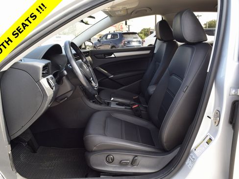 Used 2020 Volkswagen Passat 2.0T SE image 3