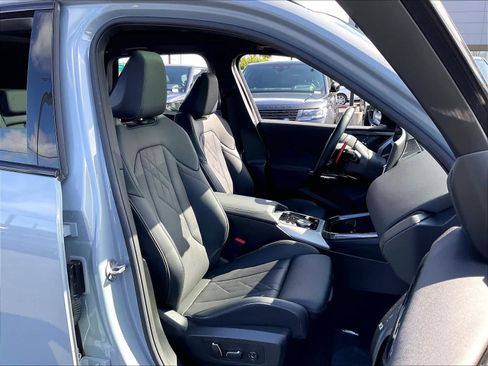 Used 2025 BMW X3 M50 w/ Premium Package AWD/4WD image 9