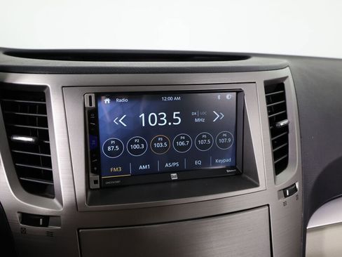 Used 2010 Subaru Outback 2.5i Premium image 36