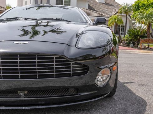 Used 2005 Aston Martin Vanquish S RWD image 61