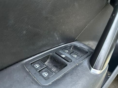 Used 2018 Volkswagen Passat 3.6 FWD image 8