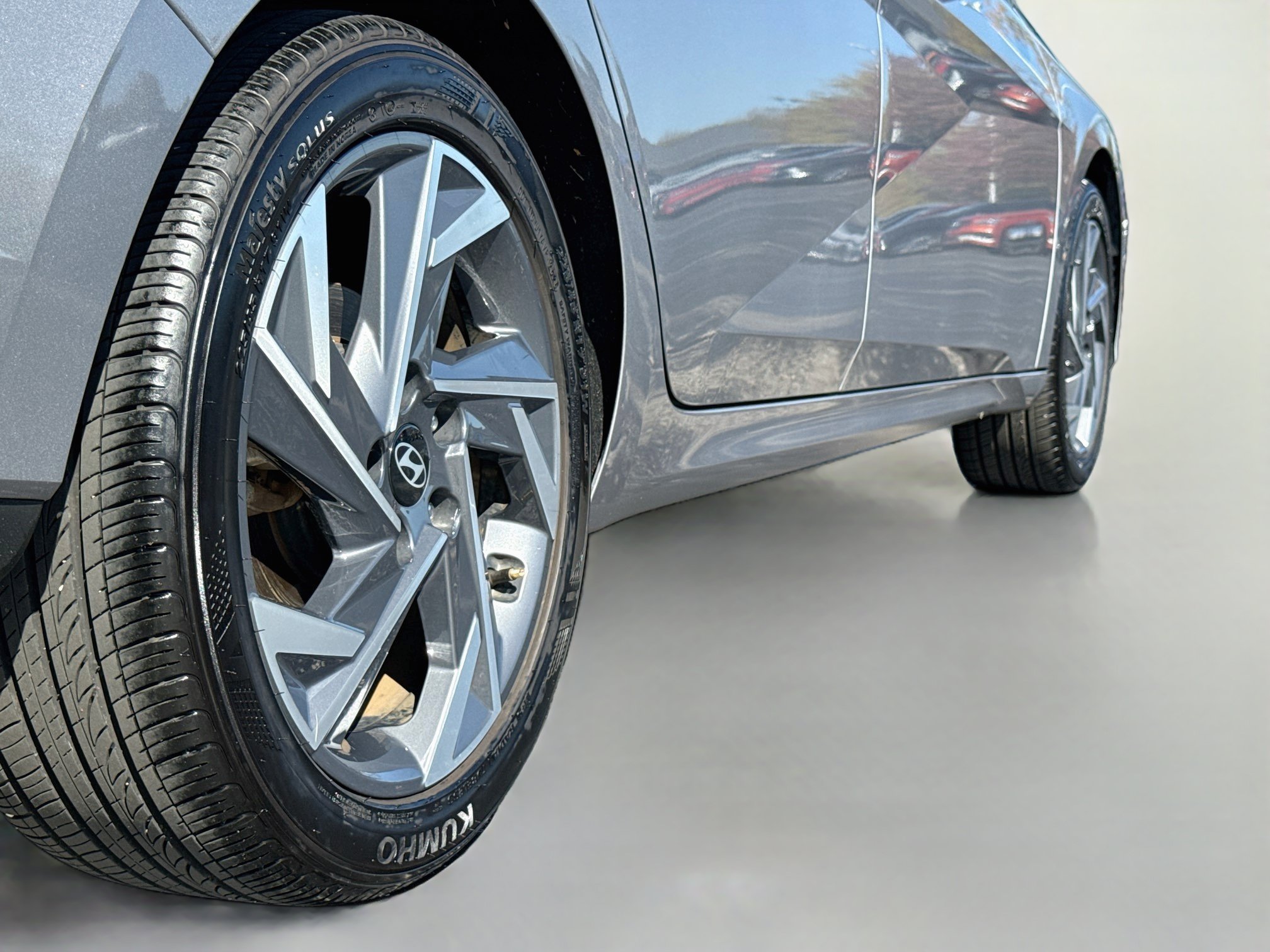 Certified 2025 Hyundai Elantra Sport FWD image 9