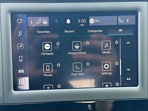 Used 2023 Chrysler Voyager LX FWD image 17