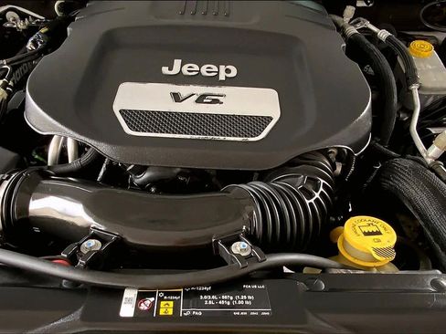 Used 2018 Jeep Wrangler Sport image 28