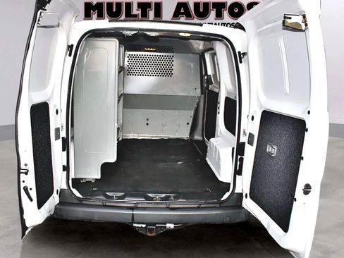 Used 2015 Chevrolet City Express LS image 3