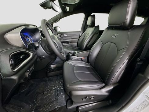 New 2026 Chrysler Pacifica Select w/ S Appearance Package image 20