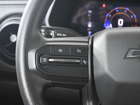 Used 2023 Chevrolet Colorado Trail Boss w/ Technology Package AWD/4WD image 35