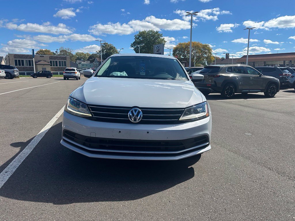 Used 2017 Volkswagen Jetta S w/ Jetta S Cold Weather Package FWD image 2
