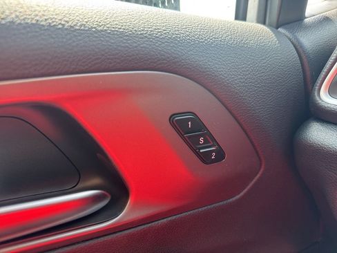 New 2027 Chrysler Pacifica Select w/ Family Tech Group AWD/4WD image 6