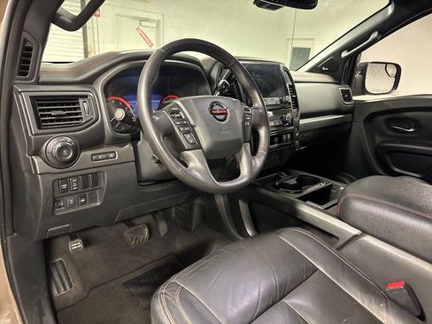 Used 2021 Nissan Titan PRO-4X w/ Pro-4x Convenience Package image 27