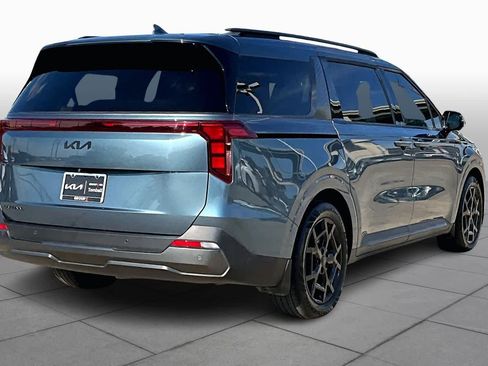 Certified 2025 Kia Carnival SX w/ SX Dark Edition Package image 11