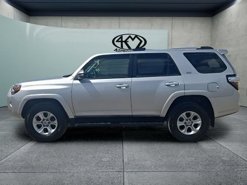 Used 2023 Toyota 4Runner SR5 Premium AWD/4WD image 6