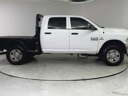 Used 2017 RAM 2500 Tradesman w/ Chrome Appearance Group AWD/4WD image 8