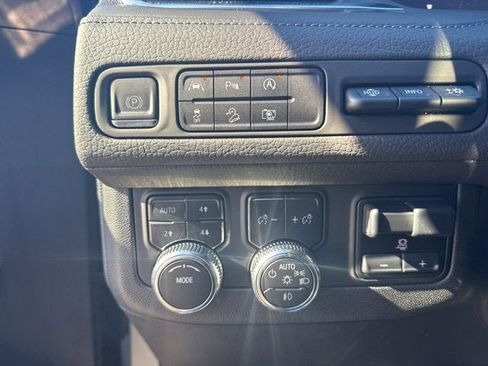 Used 2023 GMC Yukon XL Denali w/ Max Trailering Package image 22