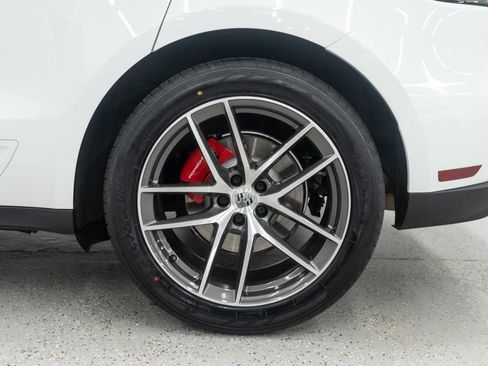 Used 2024 Porsche Macan S AWD/4WD image 37