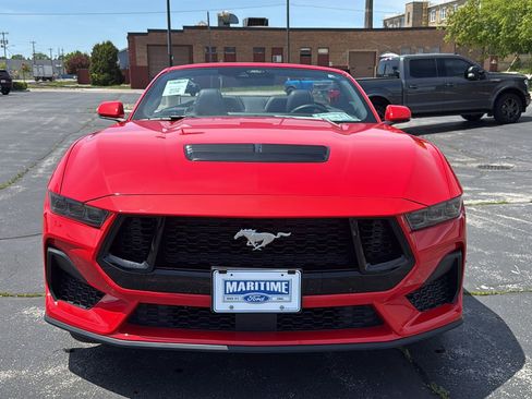 Used 2025 Ford Mustang GT Premium RWD image 2