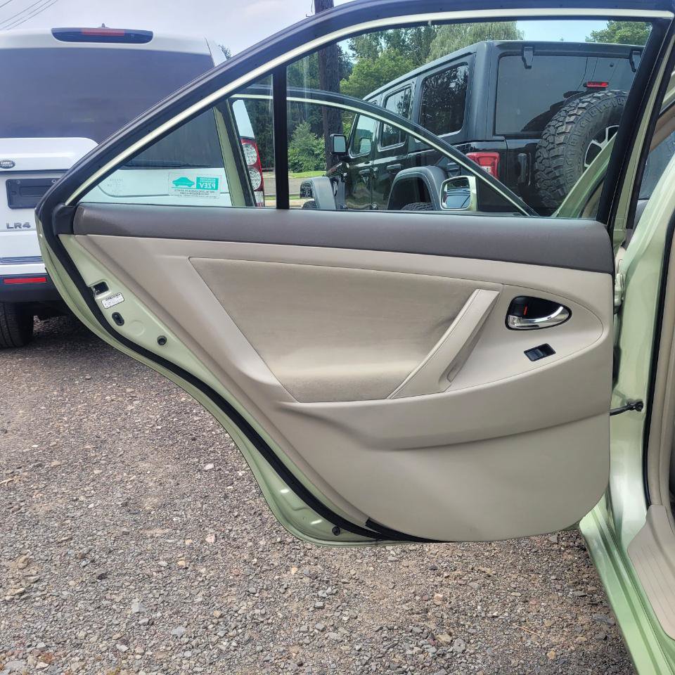 Used 2007 Toyota Camry Hybrid FWD image 27