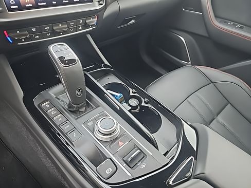 Used 2024 Maserati Levante Modena Ultima AWD/4WD image 28