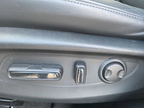 Used 2023 Honda CR-V EX-L image 11