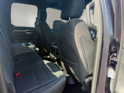 Used 2019 RAM 1500 Big Horn AWD/4WD image 40