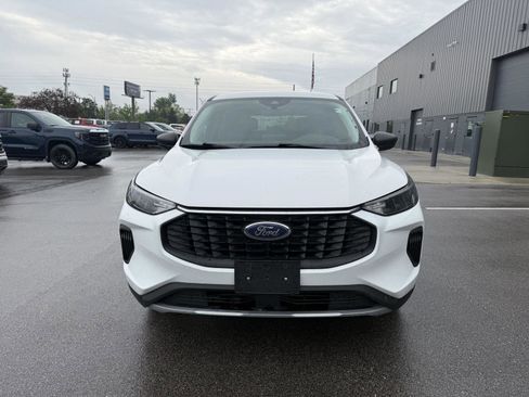 Used 2024 Ford Escape Active AWD/4WD image 8