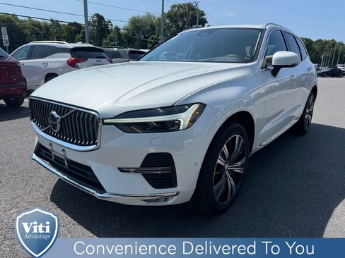 Used 2023 Volvo XC60 B5 Plus w/ Climate Package AWD/4WD image 4