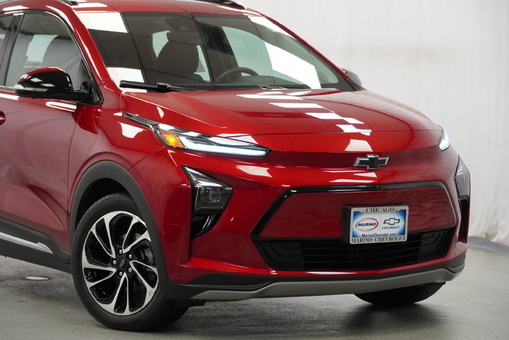 Used 2023 Chevrolet Bolt EUV Premier FWD image 3