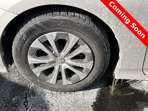 Used 2021 Toyota Prius Prime XLE image 10